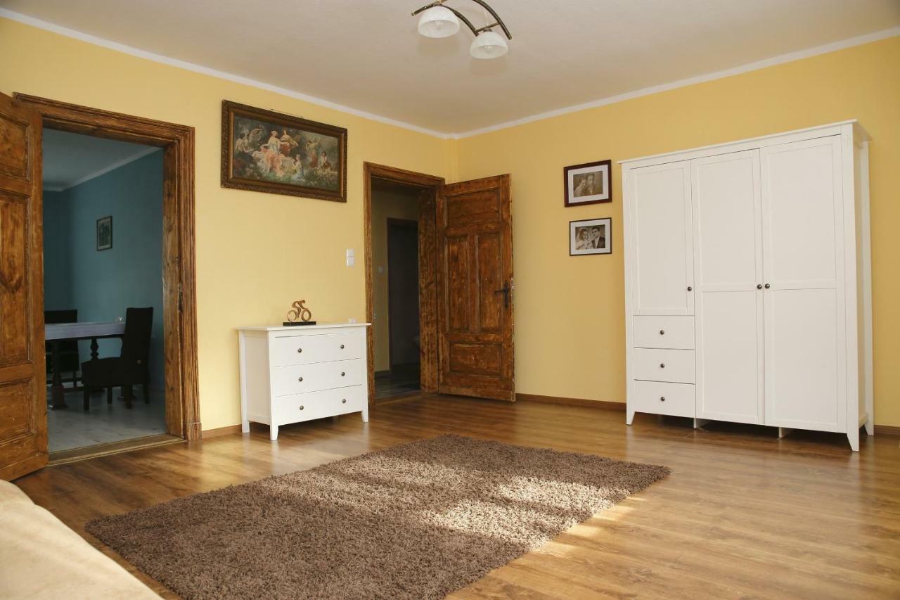 Apartament Zapiecek Appartamento Malbork Esterno foto