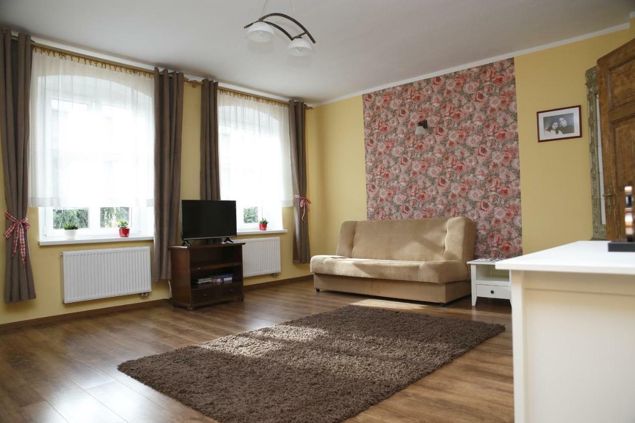 Apartament Zapiecek Appartamento Malbork Esterno foto